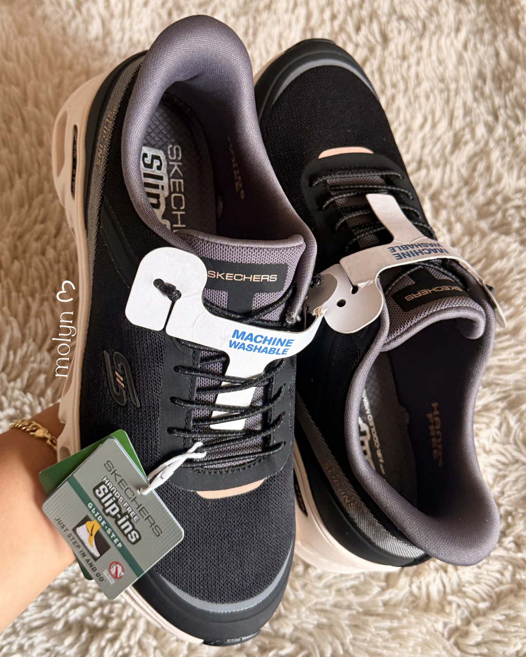 SKECHERS