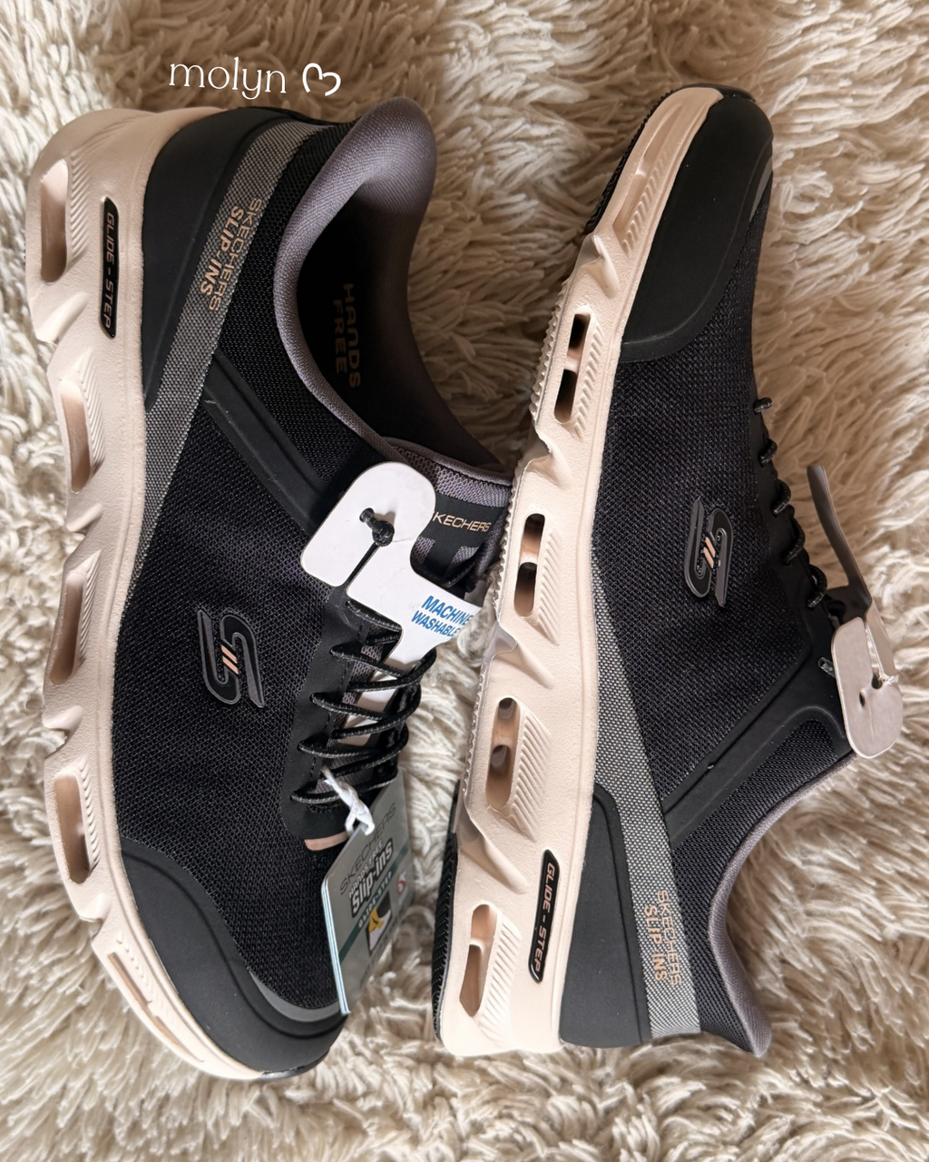 SKECHERS
