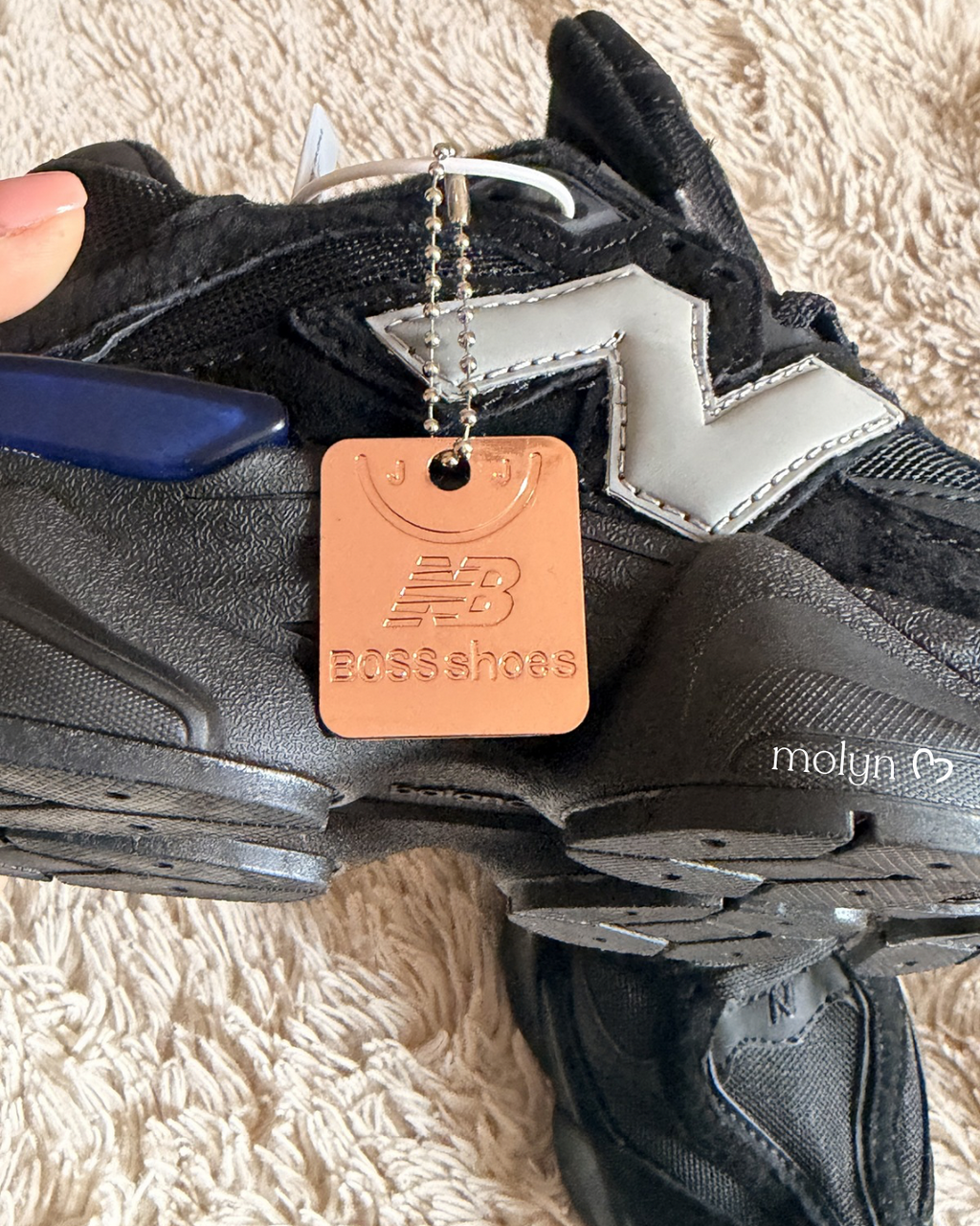 NEW BALANCE