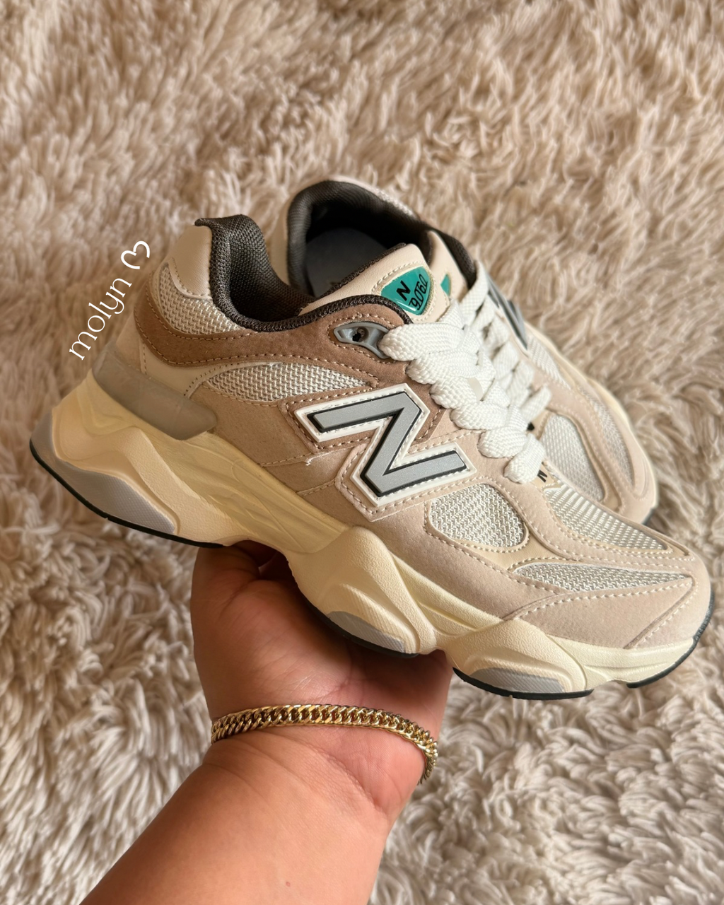 NEW BALANCE