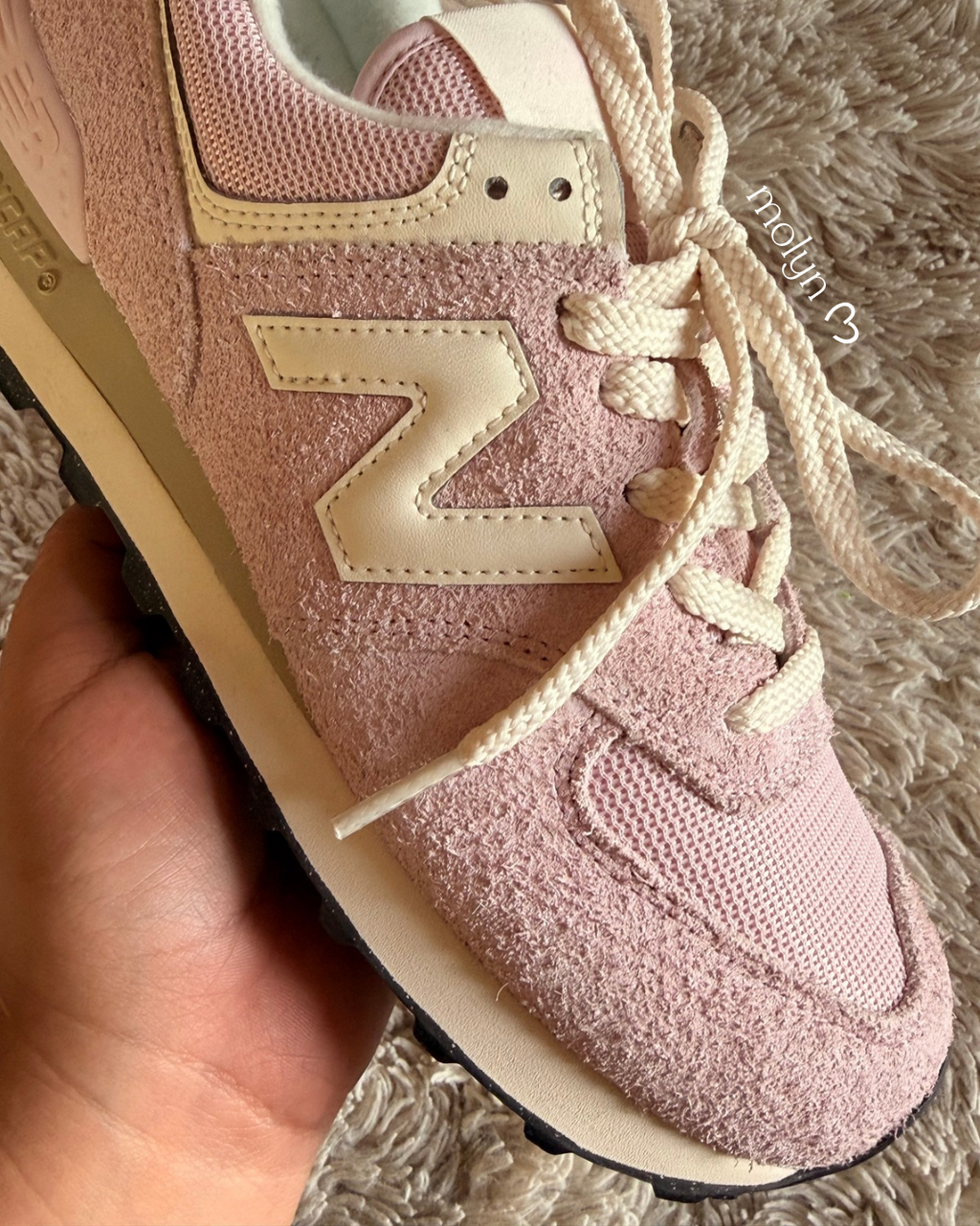 NEW BALANCE